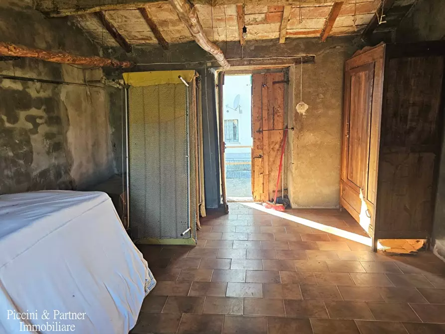 Immagine 37 di Porzione di casa in vendita  in Via dell'Assino Camporeggiano 19 a Gubbio