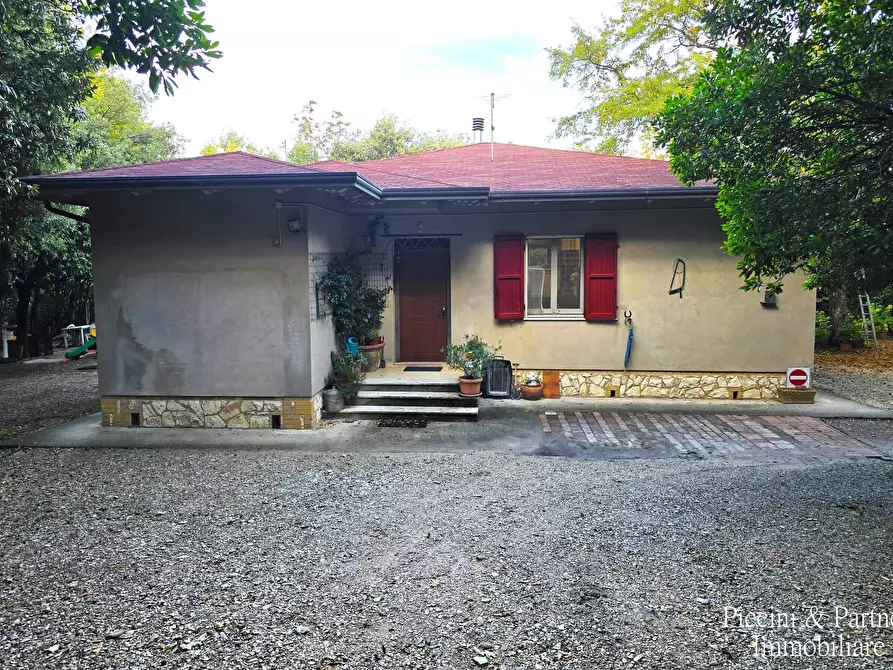 Immagine 1 di Villa in vendita  in Località Cinque Cerri a Bettona