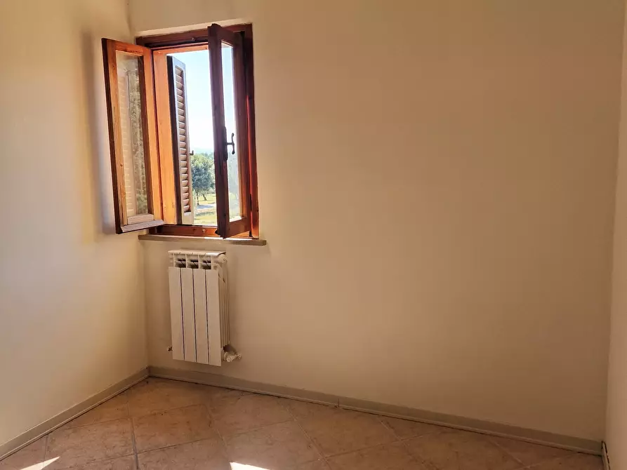 Immagine 43 di Pentalocale in vendita  in Via della Martinella 9A a Passignano Sul Trasimeno
