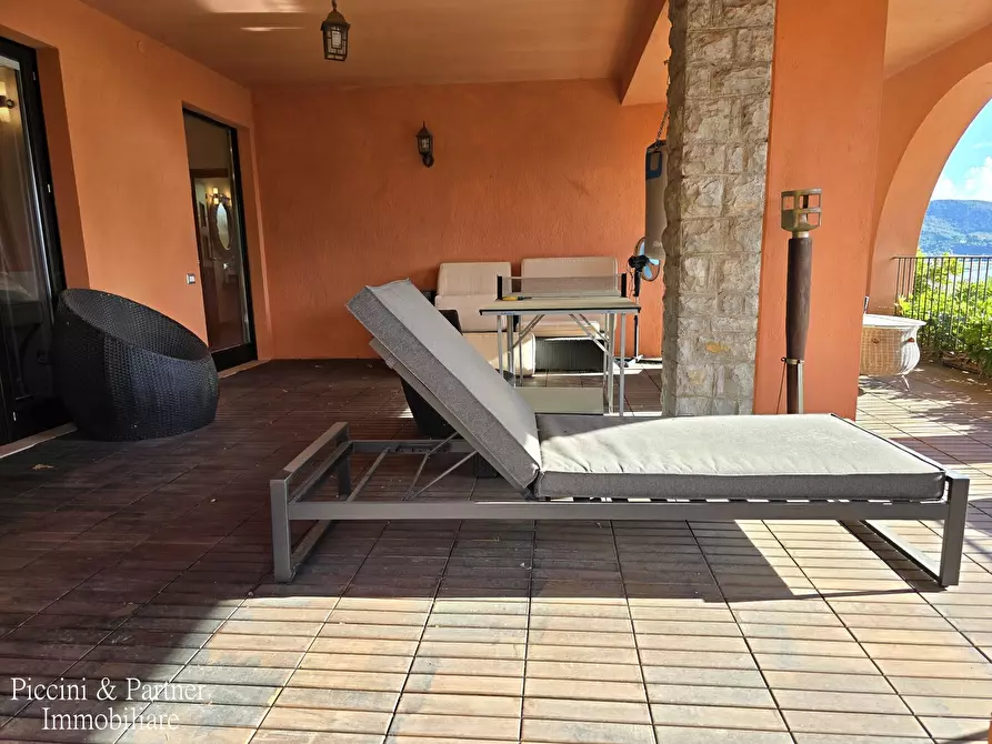 Immagine 38 di Villa in vendita  in Via dei Romani a Magione