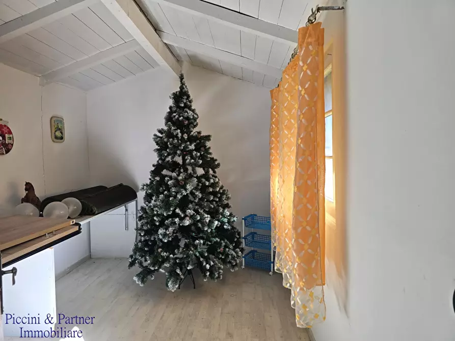 Immagine 18 di Casa bifamiliare in vendita  in Piazzale Umbria a Castiglione Del Lago
