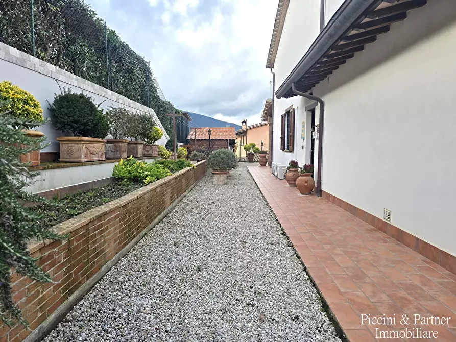 Immagine 66 di Villa in vendita  in Strada Tiberina Nord 395 a Perugia