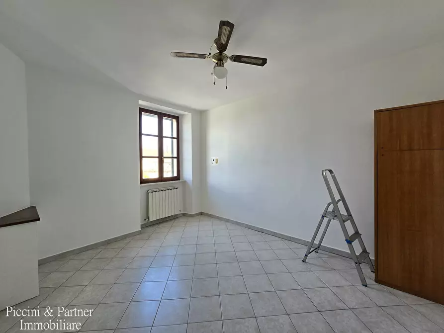 Immagine 27 di Quadrilocale in vendita  in Via Bastiola 95 a Bastia Umbra