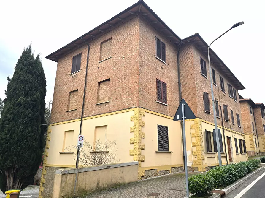 Immagine 42 di Quadrilocale in vendita  in Via Cassia Aurelia Prima a Chiusi