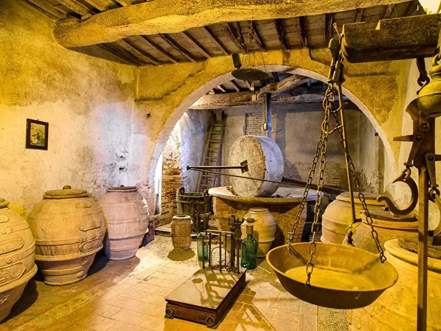 Immagine 6 di Rustico / casale in vendita  in Località I Poggi 28 a Castiglione Del Lago