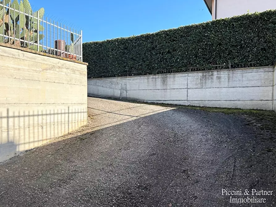 Immagine 37 di Casa trifamiliare in vendita  in Via Bagnolo a Castiglione Del Lago