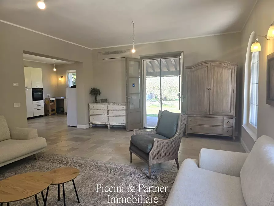 Immagine 16 di Villa in vendita  in Località Castagni 2 a Castiglione Del Lago