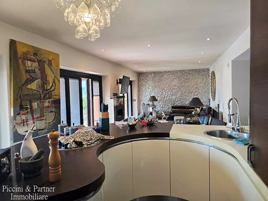 Immagine 19 di Villa in vendita  in Via Marzabotto 11 a Magione