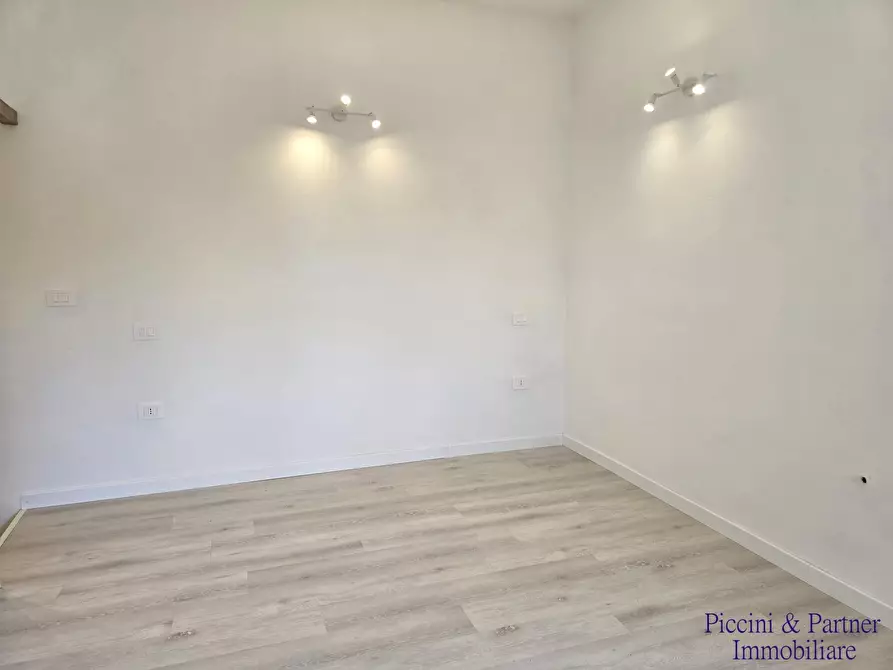 Immagine 32 di Terratetto in vendita  in Via del Giglio a Castiglione Del Lago