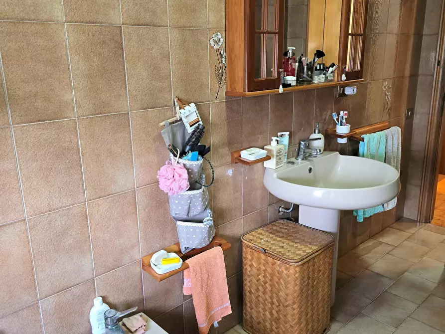 Immagine 48 di Pentalocale in vendita  a Tuoro Sul Trasimeno