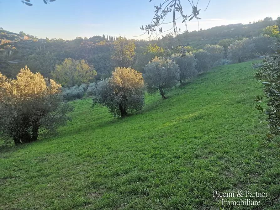 Immagine 45 di Pentalocale in vendita  in Strada Ponte Rio Ponte Pattoli a Perugia