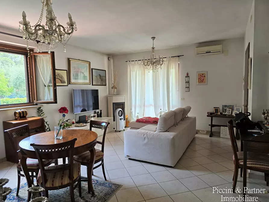 Immagine 11 di Villa in vendita  in Via Lillacci a Perugia