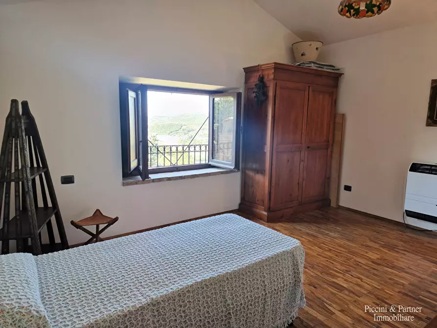 Immagine 54 di Rustico / casale in vendita  in Strada di Compresso a Perugia