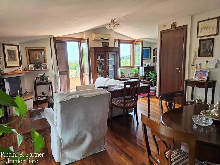 Immagine 40 di Villa in vendita  in Via Lillacci a Perugia