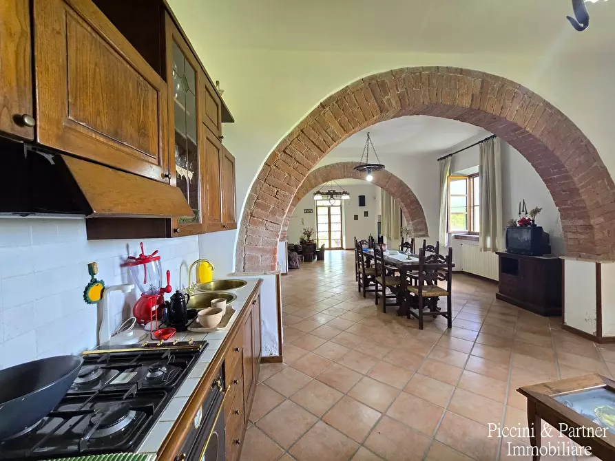 Immagine 17 di Rustico / casale in vendita  in Via Paganico 2 a Castiglione Del Lago