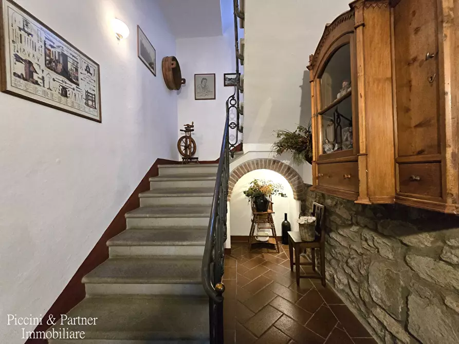 Immagine 27 di Rustico / casale in vendita  in Località Riccio 70A a Cortona