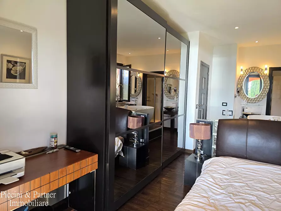 Immagine 66 di Villa in vendita  in Via dei Romani a Magione