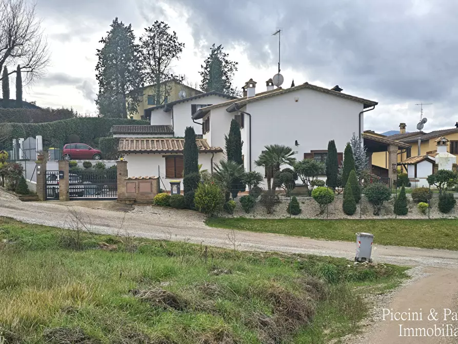 Immagine 73 di Villa in vendita  in Strada Tiberina Nord 395 a Perugia