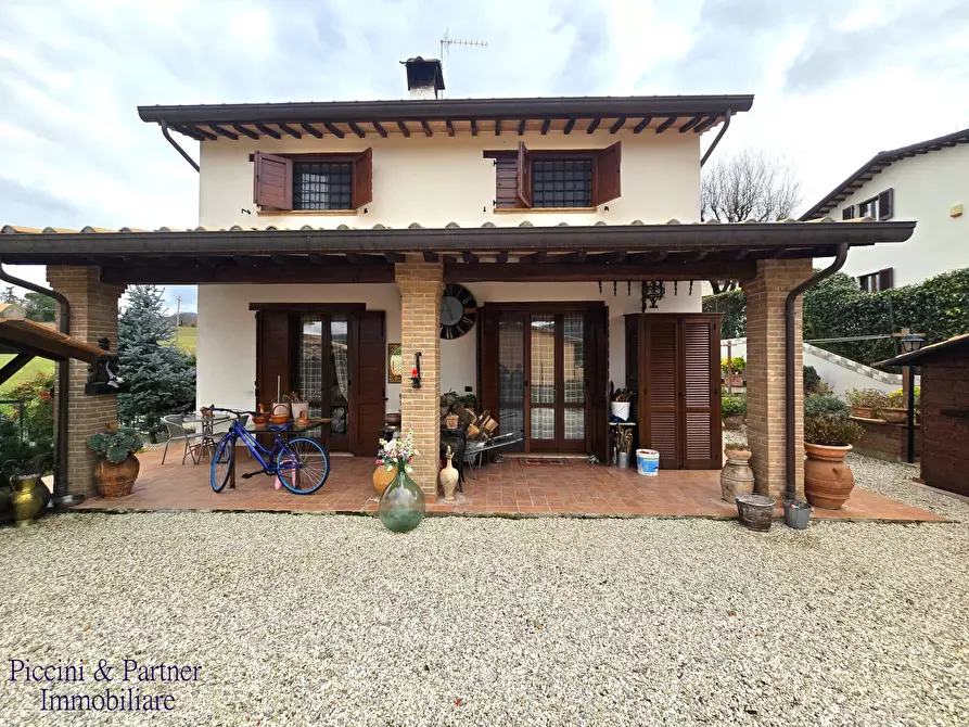 Immagine 10 di Villa in vendita  in Strada Tiberina Nord 395 a Perugia