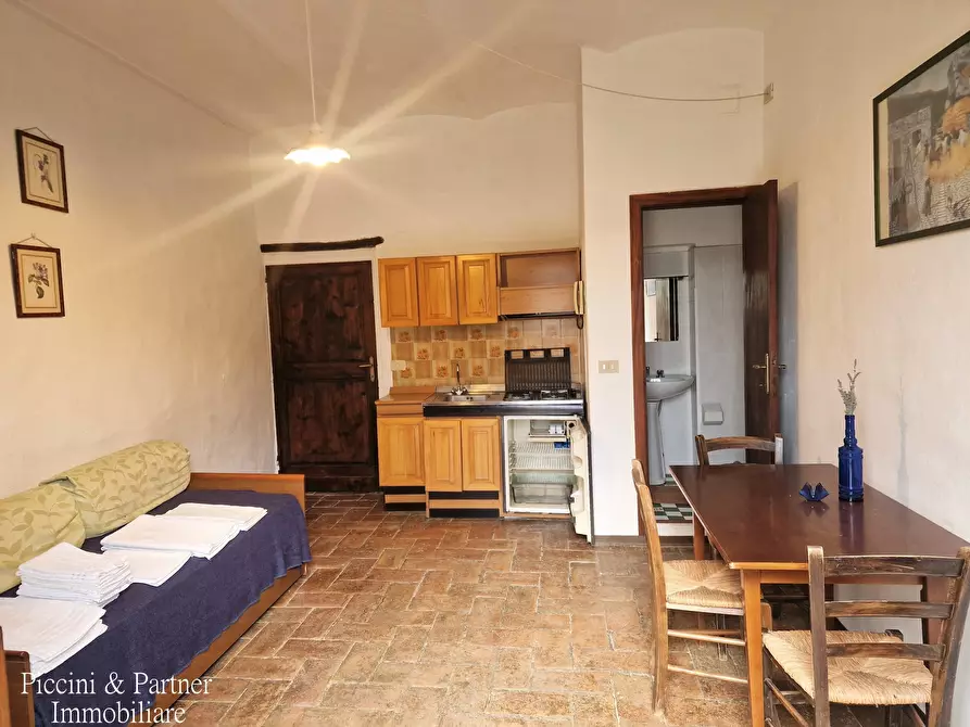 Immagine 12 di Bilocale in vendita  in Via Cenaioli a Magione