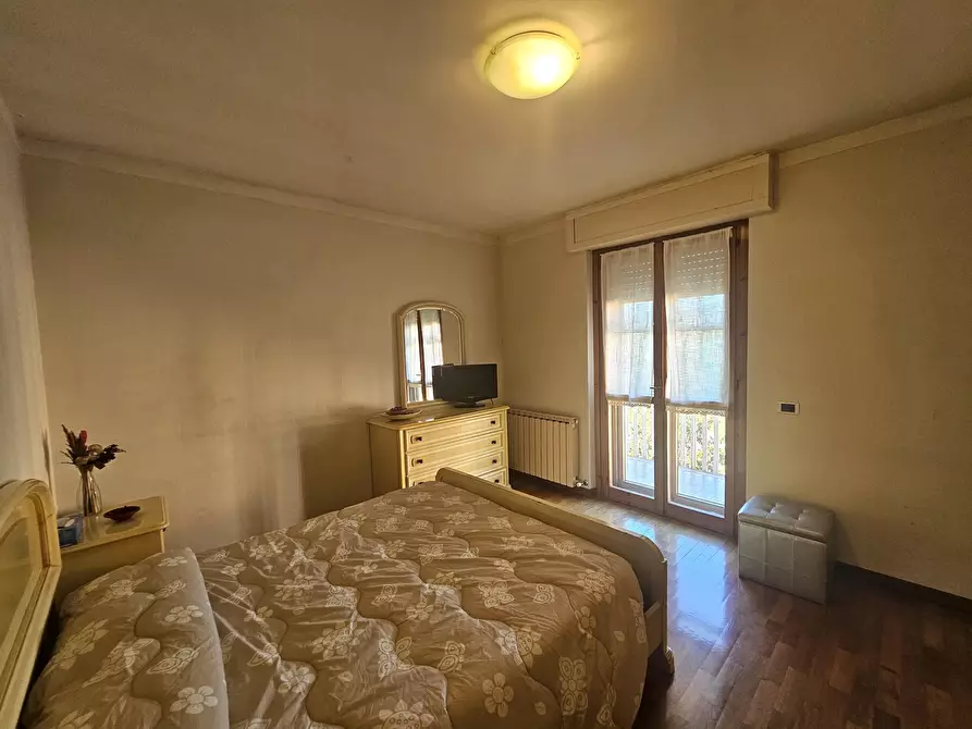 Immagine 18 di Pentalocale in vendita  in Via Ardigò a Perugia