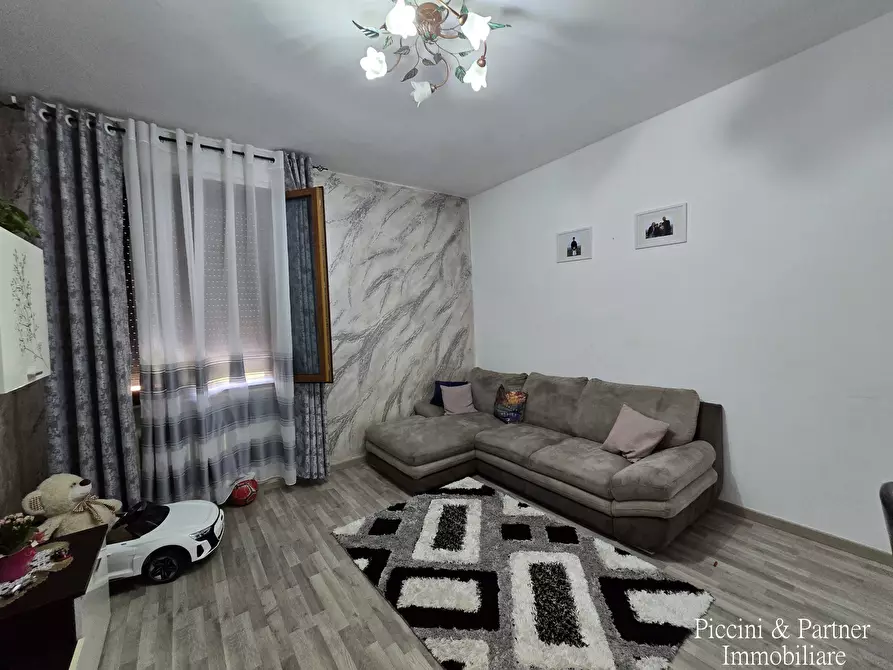 Immagine 7 di Quadrilocale in vendita  in Via Trento a Castiglione Del Lago