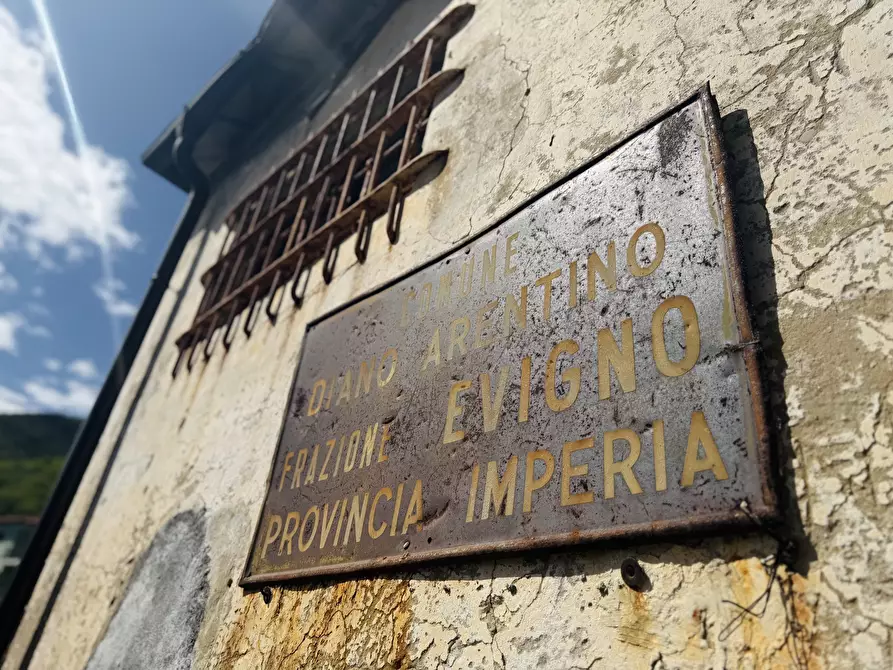 Immagine 26 di Bilocale in vendita  in Via San Bernardo a Diano Arentino