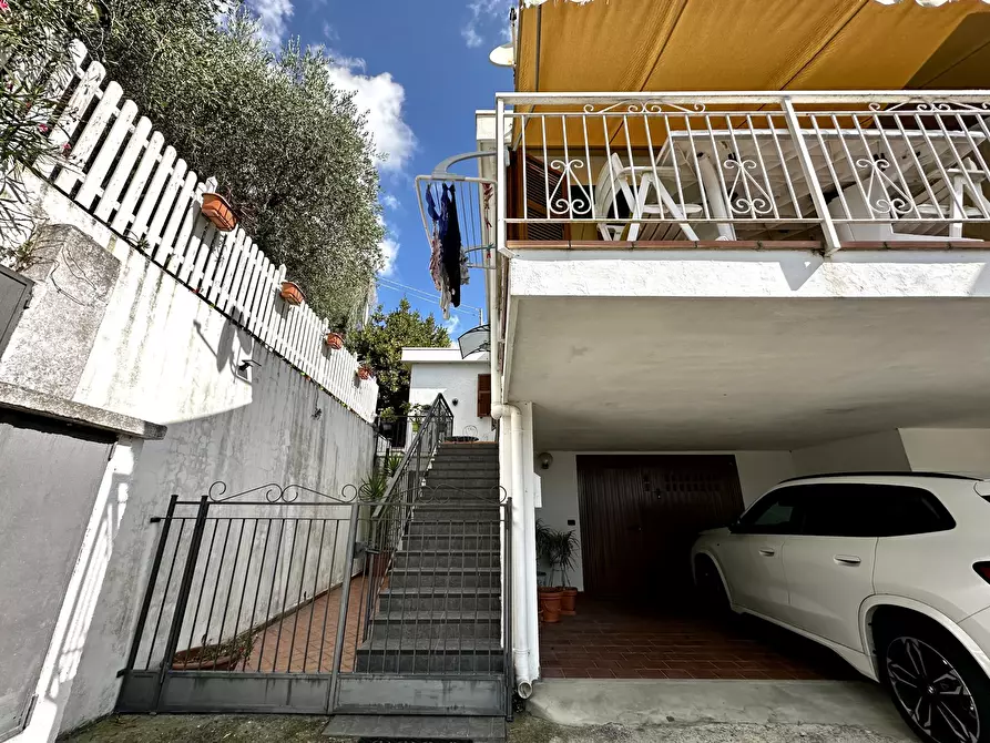 Immagine 28 di Villetta a schiera in vendita  in Via San Benedetto 4 a Diano Arentino