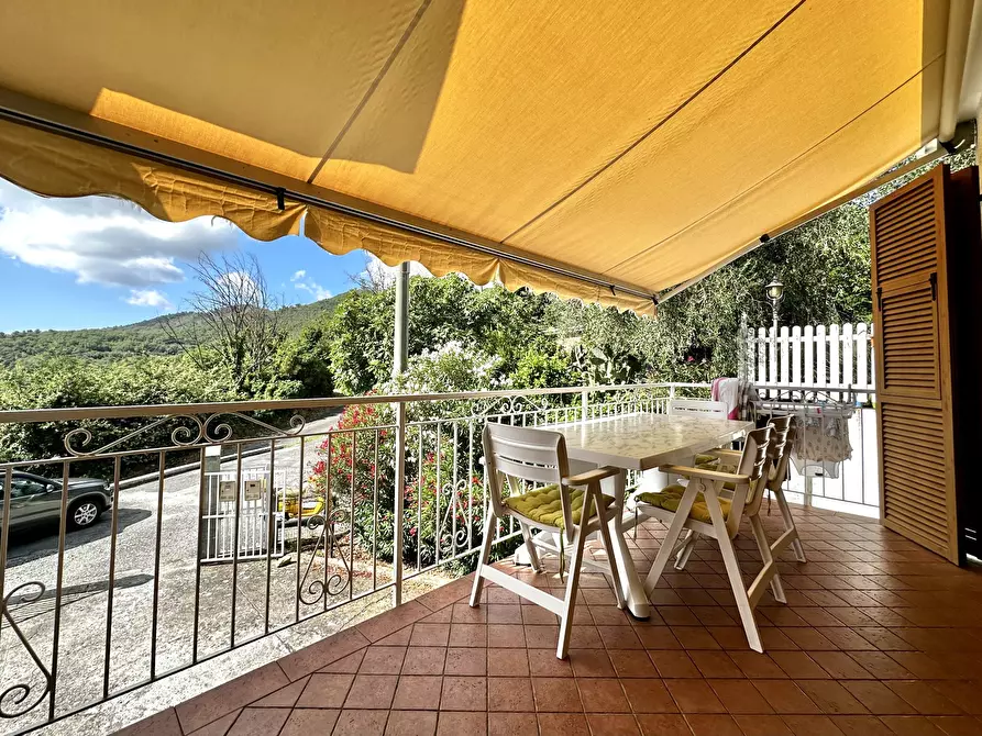 Immagine 6 di Villetta a schiera in vendita  in Via San Benedetto 4 a Diano Arentino