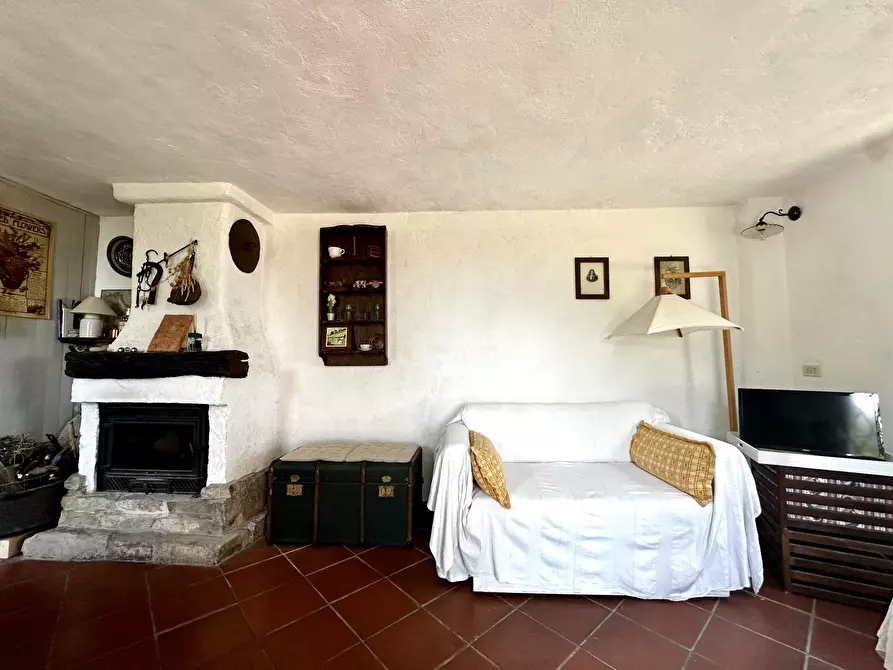 Immagine 15 di Rustico / casale in vendita  in Via Madonna Della Neve a Diano Castello