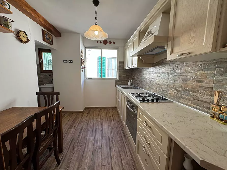 Immagine 10 di Quadrilocale in vendita  in Via Duca degli Abruzzi 182 a San Remo