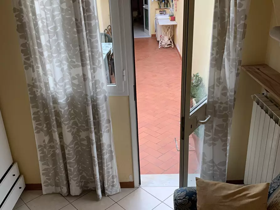 Immagine 10 di Casa semindipendente in affitto  a Viareggio