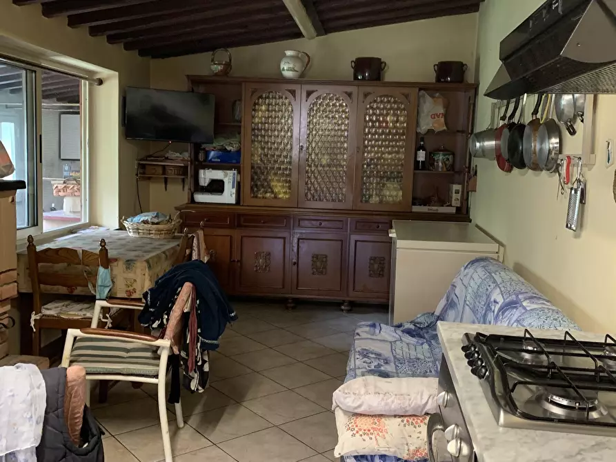 Immagine 43 di Porzione di casa in vendita  a Camaiore