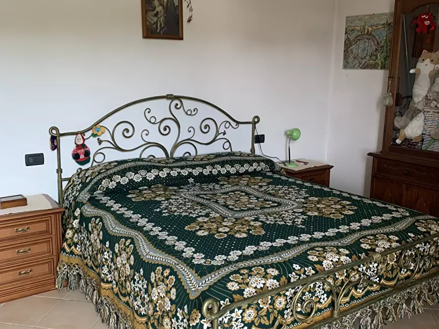 Immagine 13 di Porzione di casa in vendita  a Camaiore