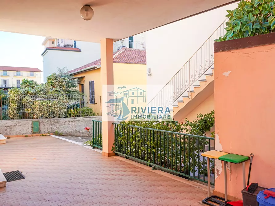 Immagine 14 di Appartamento in vendita  in Corso Villaregia a Riva Ligure