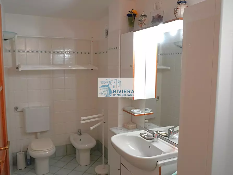 Immagine 43 di Villa in vendita  in Via Giulio Cesare 2 a Santo Stefano Al Mare