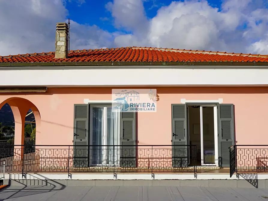 Immagine 45 di Porzione di casa in vendita  a San Remo