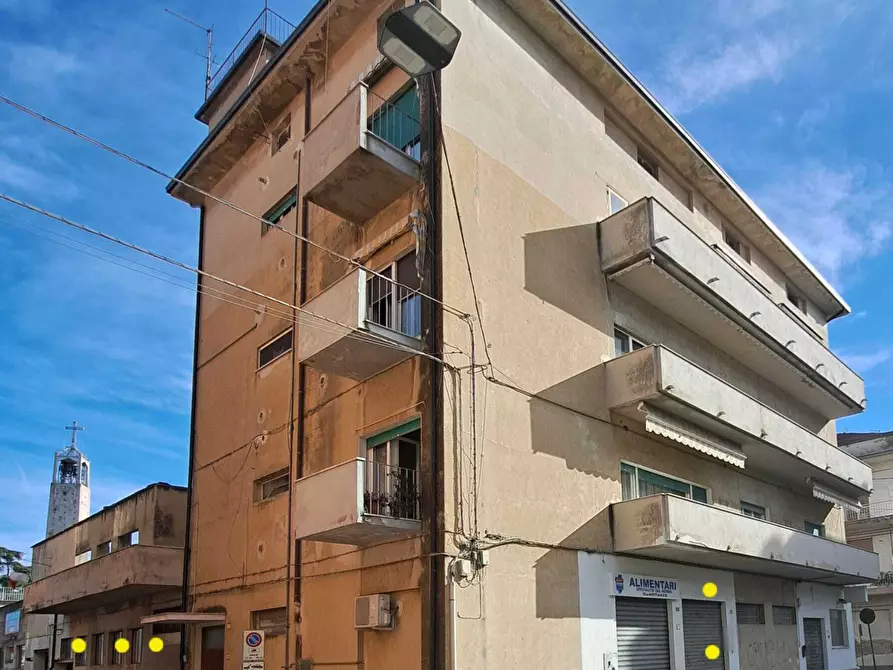 Immagine 26 di Laboratorio in affitto  in Via del Pescara 5 a Lanciano