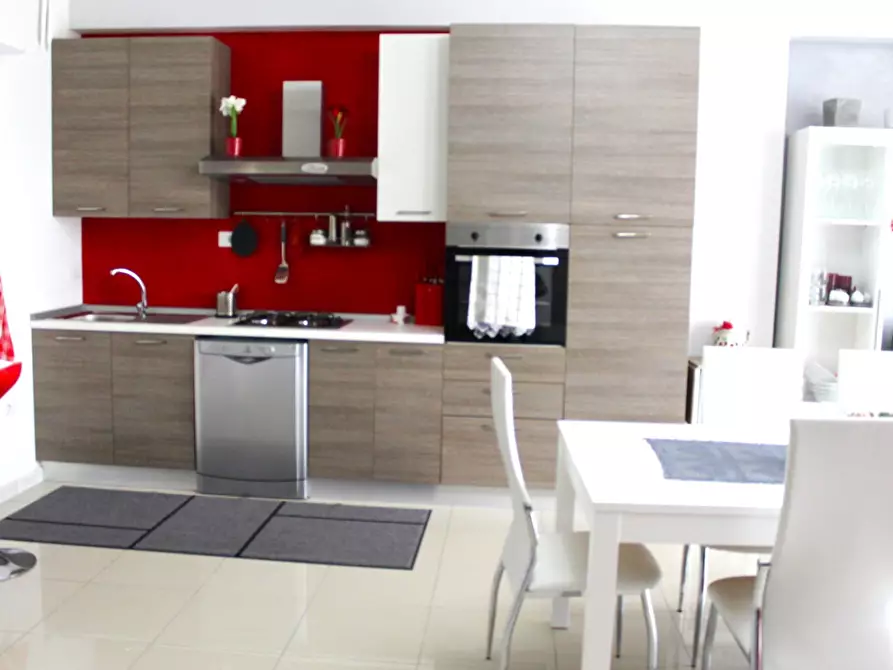 Immagine 1 di Pentalocale in vendita  in Via S. Rocco 282 a San Vito Chietino