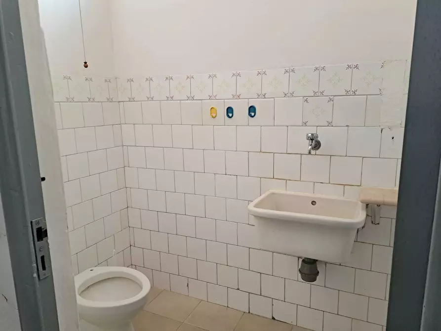 Immagine 40 di Laboratorio in affitto  in Via del Pescara 5 a Lanciano