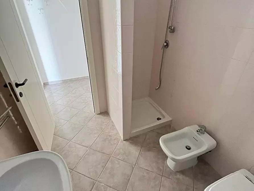 Immagine 17 di Bilocale in vendita  in Largo Malvò 5 a Lanciano