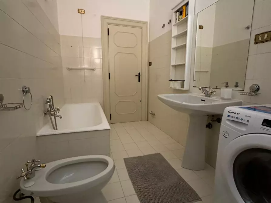 Immagine 9 di Pentalocale in affitto  a Lanciano