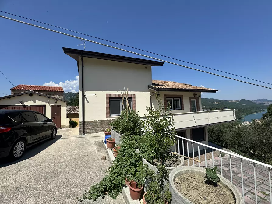 Immagine 2 di Villa in vendita  in Pietraferrazzana (CH) a Pietraferrazzana