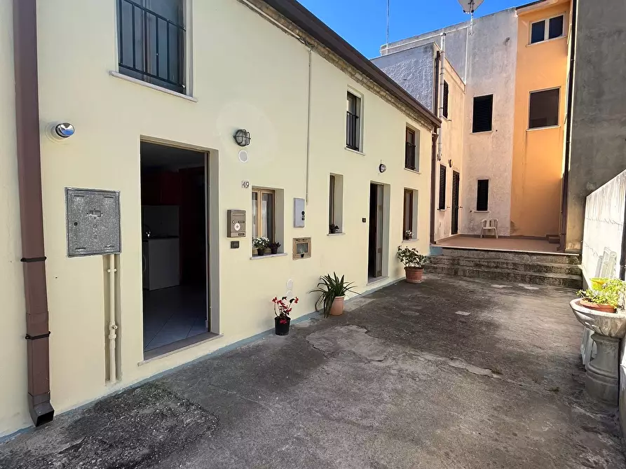 Immagine 3 di Terratetto in affitto  in Via Paolo Borsellino 51 a Frisa
