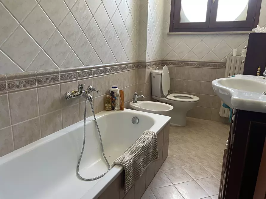 Immagine 5 di Casa indipendente in vendita  in Via Perugia a Cecina