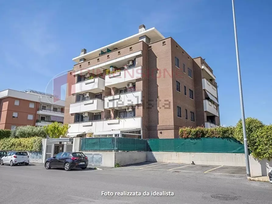 Immagine 26 di Bilocale in vendita  in Via del Fosso dell'Osa 399 a Roma