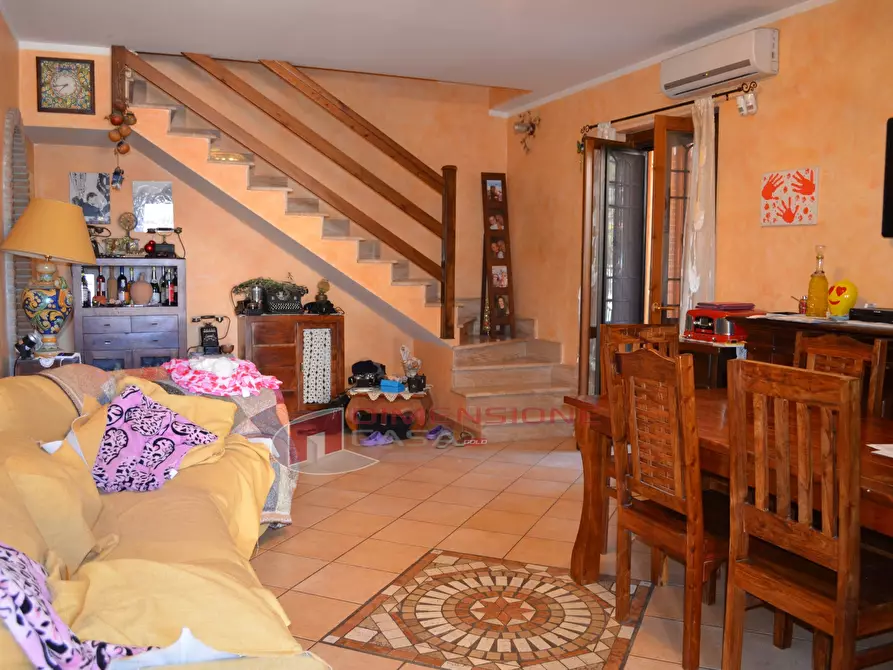 Immagine 4 di Casa trifamiliare in vendita  in VIA DEL FOSSO DELL'OSA 399 a Roma