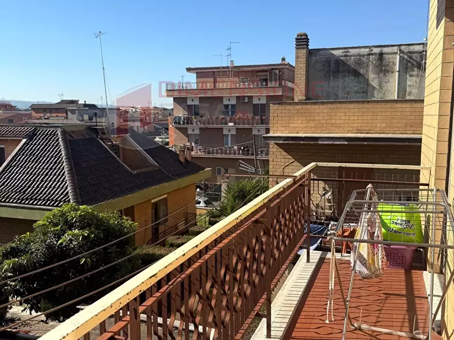 Immagine 17 di Trilocale in vendita  in Via Partanna a Roma