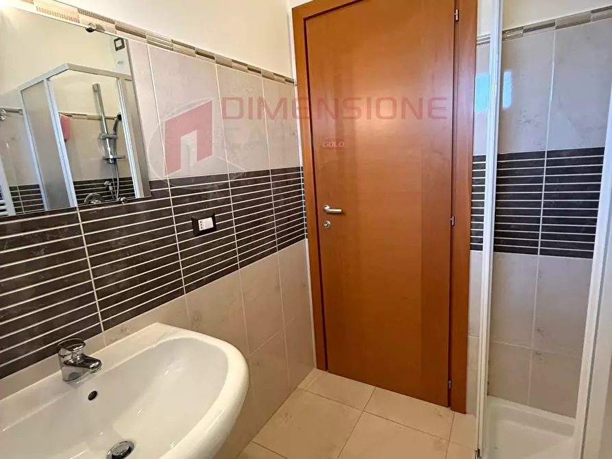 Immagine 13 di Bilocale in vendita  in via del fosso dell'osa a Roma