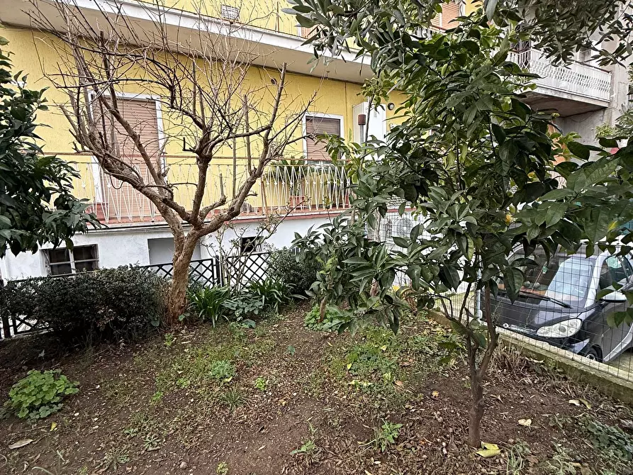 Immagine 17 di Bilocale in vendita  in Via Massa di San GiulianoVia di Massa San Giuliano a Roma